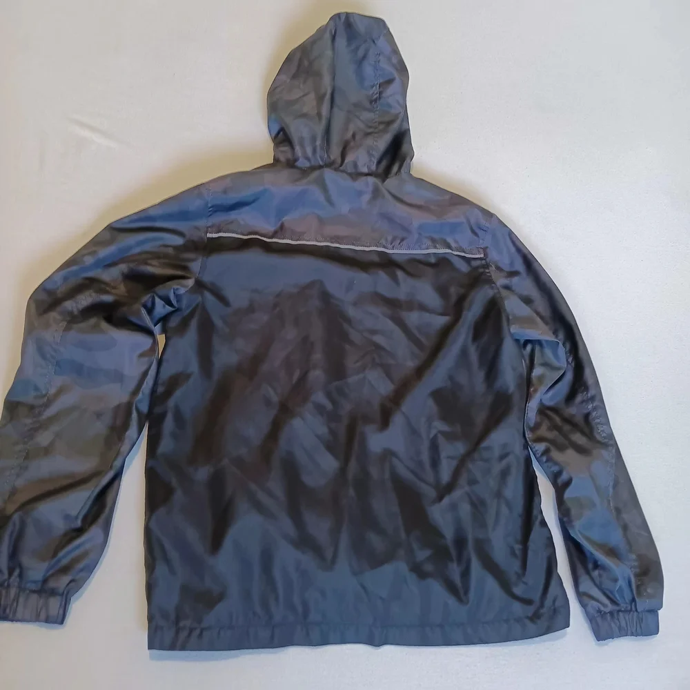 Distortion Kids Sz 10/12 Black and Gray Camo Hooded Windbreaker Jacket